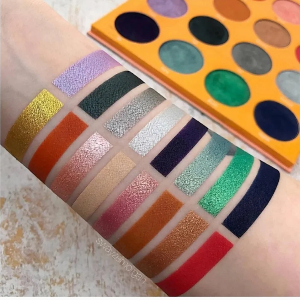 NIB Juvia’s Place The Magic Mini Eyeshadow Palette - Picture 2 of 7